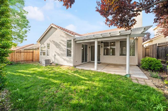 2241 Vail Ct, Rocklin, CA 95765