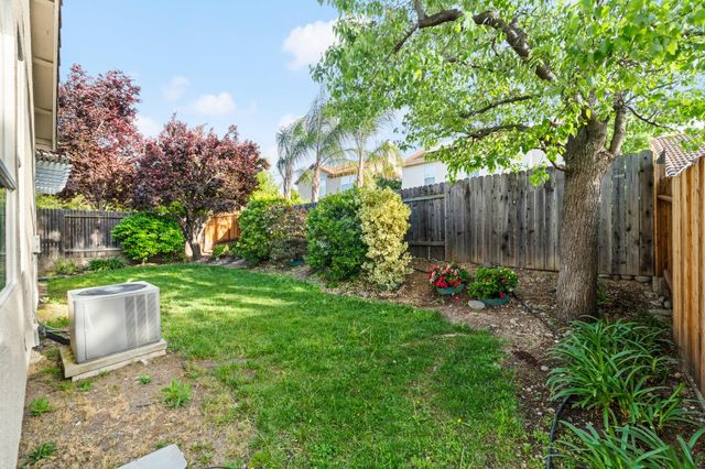 2241 Vail Ct, Rocklin, CA 95765