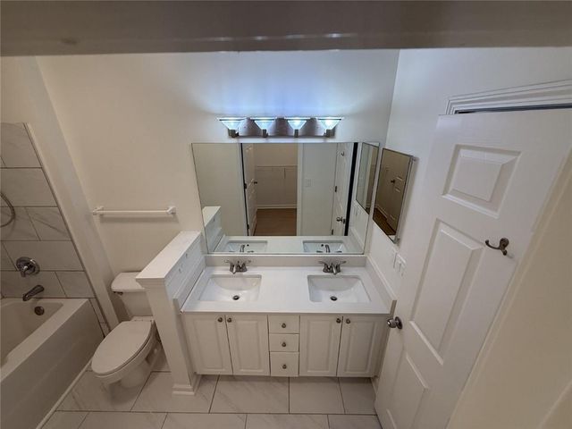 411 Spring Heights Lane SE 4, Smyrna, GA 30080