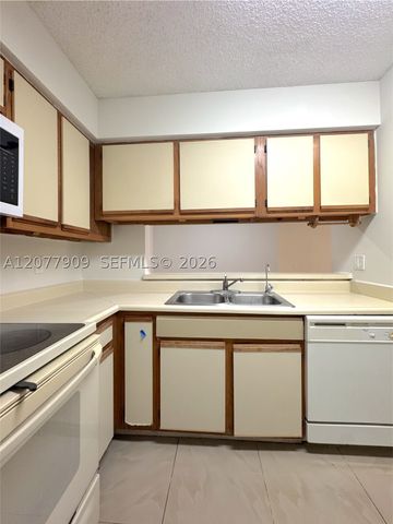 1265 SW 46th Ave 2201, Pompano Beach, FL 33069
