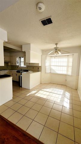9322 Triola Lane, Houston, TX 77036