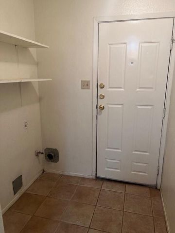 112 Verna SPUR B, Georgetown, TX 78628