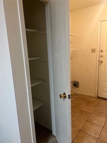 112 Verna SPUR B, Georgetown, TX 78628