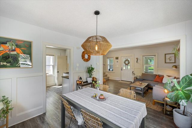 1068 Pleasant Avenue, Saint Paul, MN 55102