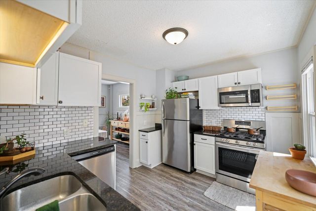1068 Pleasant Avenue, Saint Paul, MN 55102