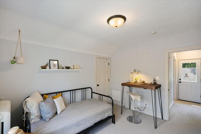 1068 Pleasant Avenue, Saint Paul, MN 55102