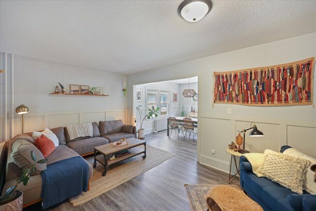 1068 Pleasant Avenue, Saint Paul, MN 55102