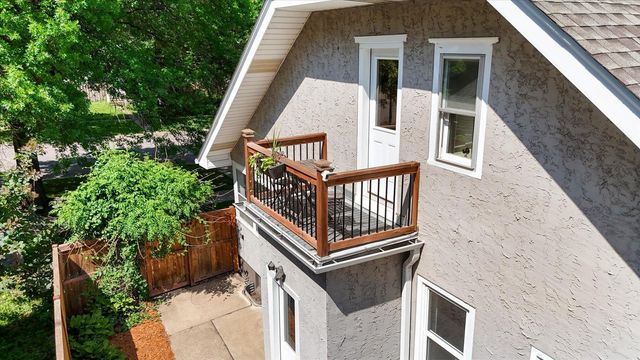 1068 Pleasant Avenue, Saint Paul, MN 55102
