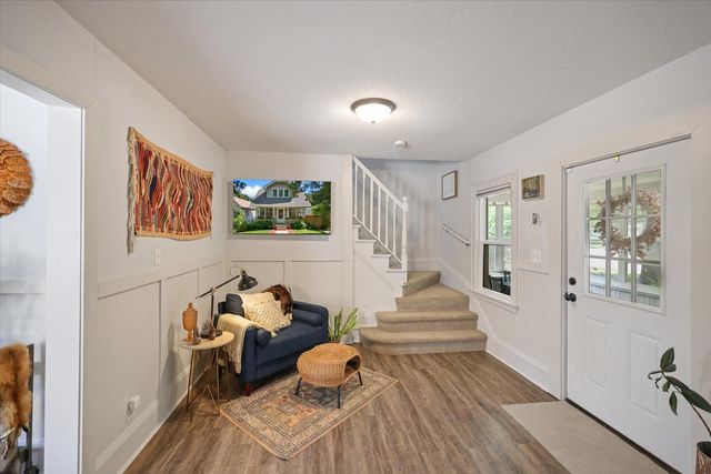 1068 Pleasant Avenue, Saint Paul, MN 55102