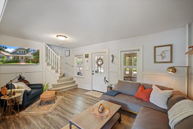 1068 Pleasant Avenue, Saint Paul, MN 55102