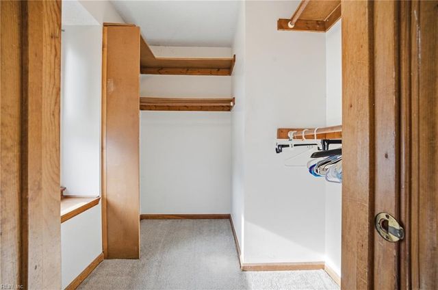 1547 Hummingbird LN, Virginia Beach, VA 23454