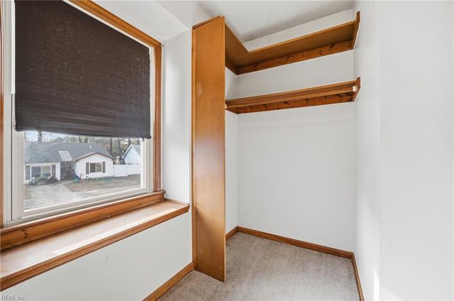 1547 Hummingbird LN, Virginia Beach, VA 23454