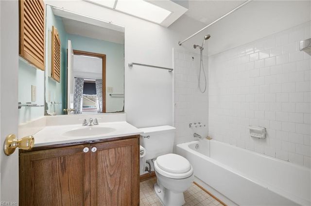 1547 Hummingbird LN, Virginia Beach, VA 23454