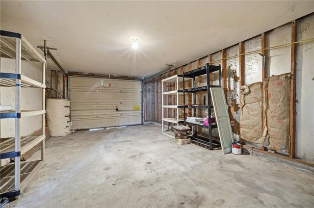 1547 Hummingbird LN, Virginia Beach, VA 23454