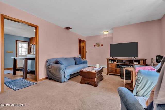 1910 Birchbark Place, Toms River, NJ 08753