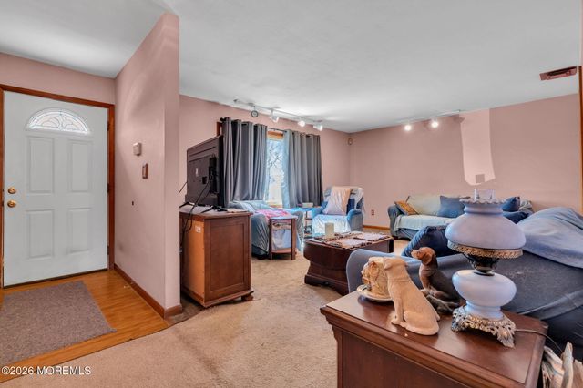 1910 Birchbark Place, Toms River, NJ 08753