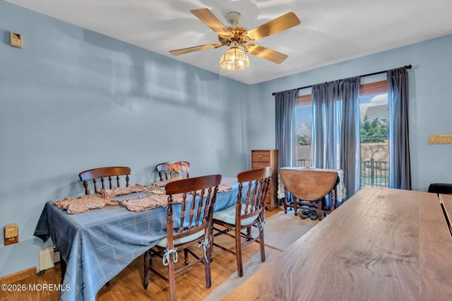 1910 Birchbark Place, Toms River, NJ 08753