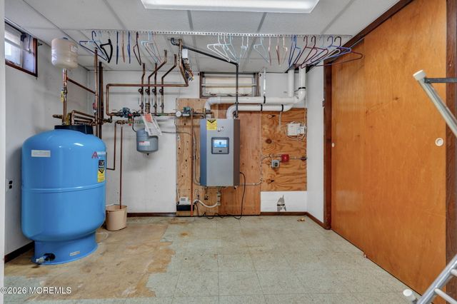 1910 Birchbark Place, Toms River, NJ 08753