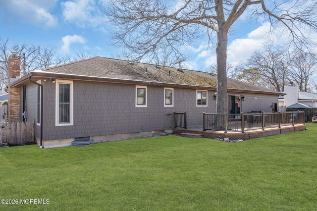 1910 Birchbark Place, Toms River, NJ 08753