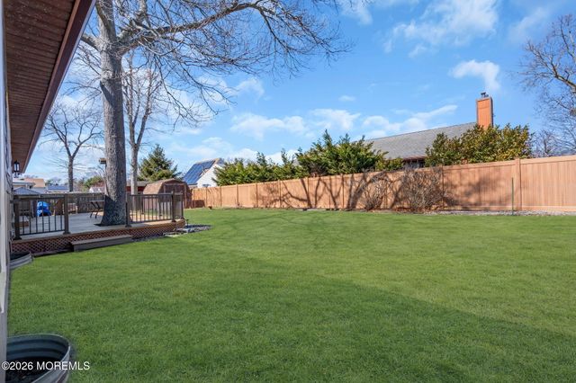 1910 Birchbark Place, Toms River, NJ 08753