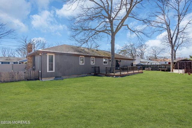 1910 Birchbark Place, Toms River, NJ 08753