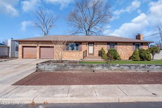 1910 Birchbark Place, Toms River, NJ 08753