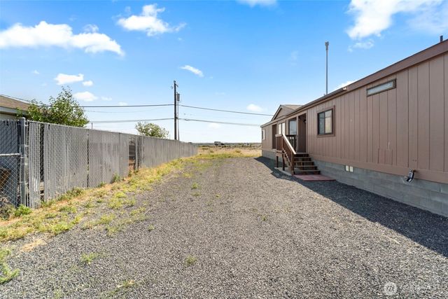 1303 Craig Street W, Moses Lake, WA 98837