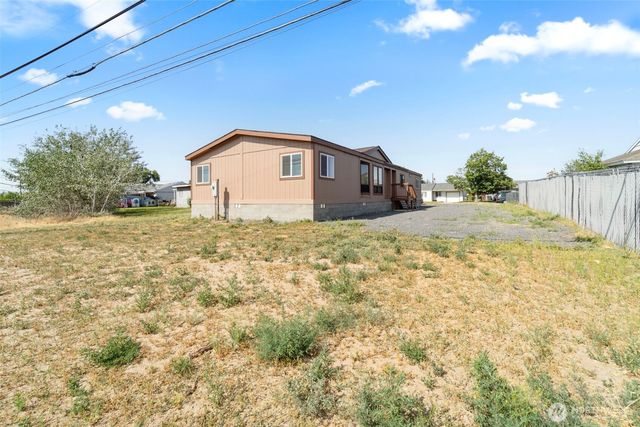 1303 Craig Street W, Moses Lake, WA 98837