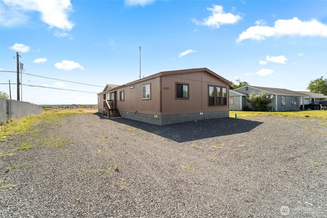 1303 Craig Street W, Moses Lake, WA 98837