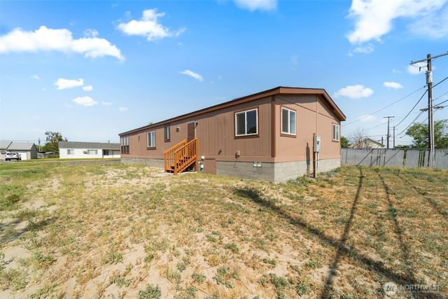 1303 Craig Street W, Moses Lake, WA 98837
