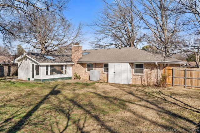 1613 Harned Drive, Bartlesville, OK 74006