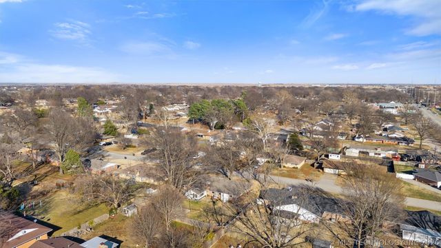 1613 Harned Drive, Bartlesville, OK 74006