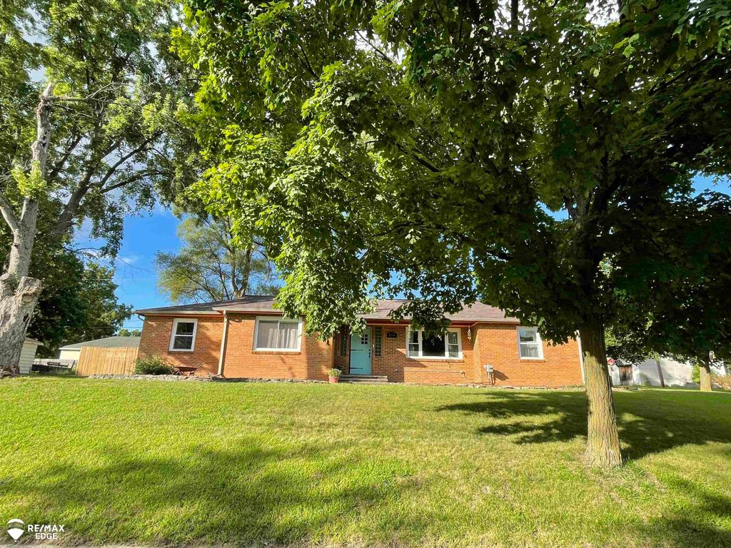 804 Saginaw Street, Vassar, MI 48768