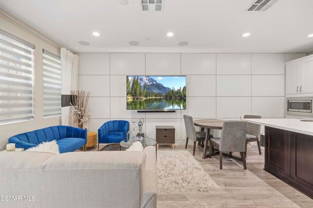 19546 Cardigan Drive, Northridge, CA 91324