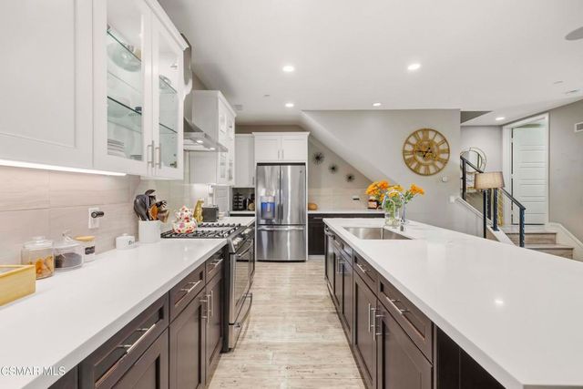 19546 Cardigan Drive, Northridge, CA 91324