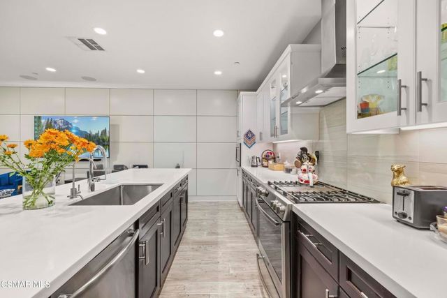 19546 Cardigan Drive, Northridge, CA 91324