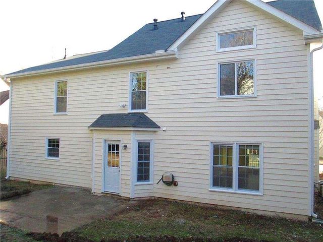 3040 Oak Meadow Drive, Snellville, GA 30078