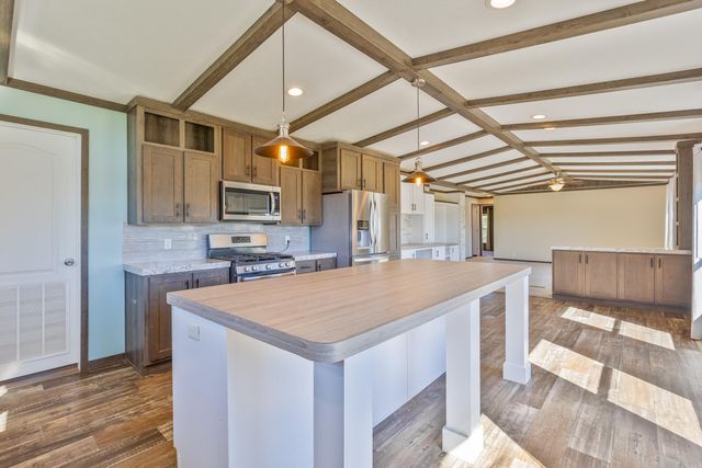 1735 Richmond Road, Lancaster, KY 40444