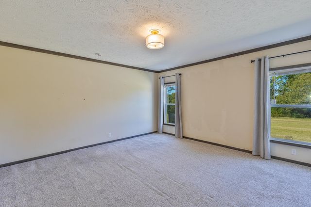 1735 Richmond Road, Lancaster, KY 40444