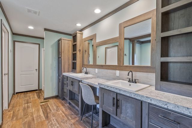 1735 Richmond Road, Lancaster, KY 40444
