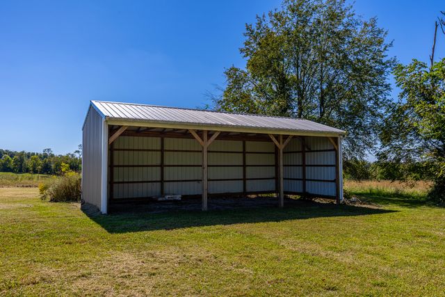 1735 Richmond Road, Lancaster, KY 40444