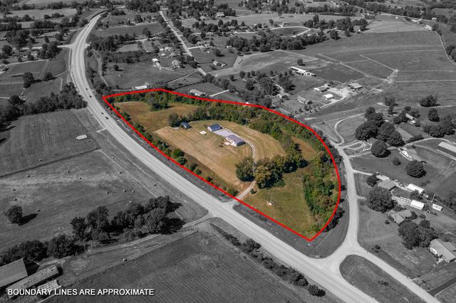 1735 Richmond Road, Lancaster, KY 40444