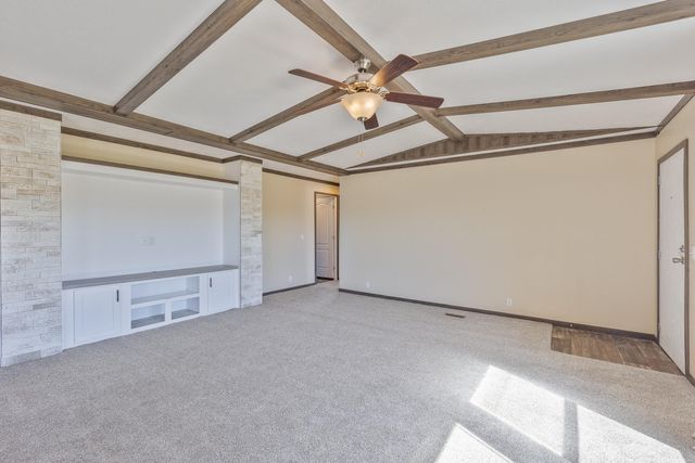1735 Richmond Road, Lancaster, KY 40444