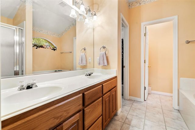 2601 Warren CV, Lago Vista, TX 78645