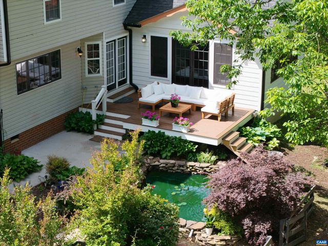 100 CAMPBELL RD, Keswick, VA 22947