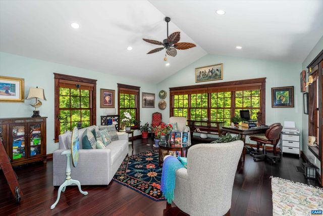 100 CAMPBELL RD, Keswick, VA 22947