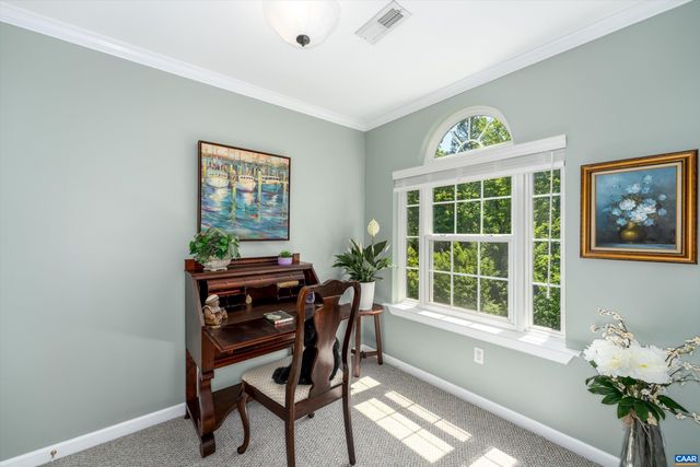 100 CAMPBELL RD, Keswick, VA 22947
