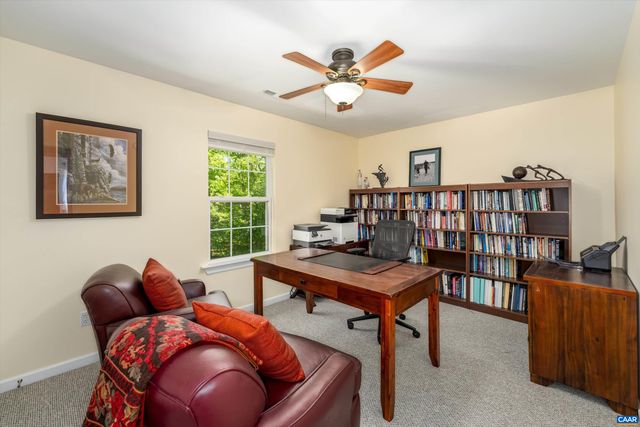 100 CAMPBELL RD, Keswick, VA 22947