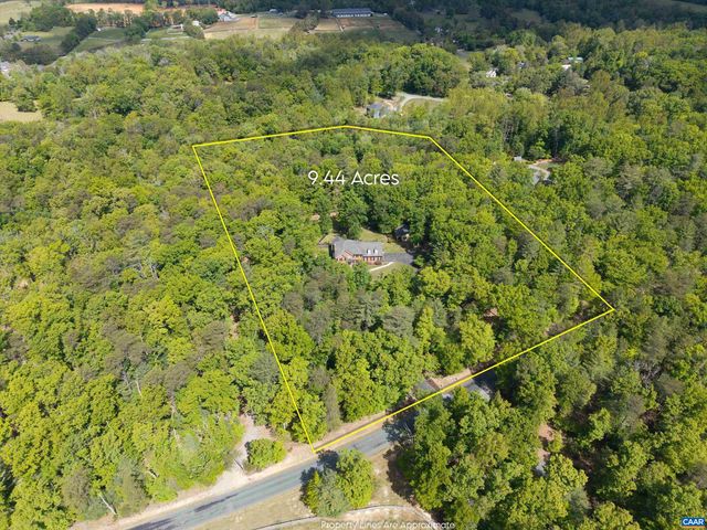 100 CAMPBELL RD, Keswick, VA 22947