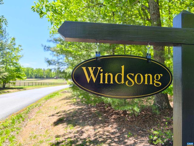 100 CAMPBELL RD, Keswick, VA 22947